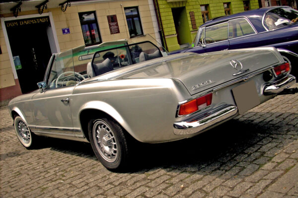 Mercedes-Benz_W113_rear